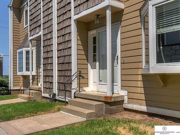 3rd image of 508 S 36th Ct