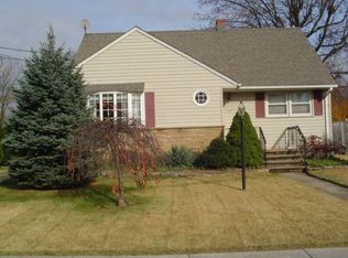 12 Stamford Rd, Hamilton, NJ 08619