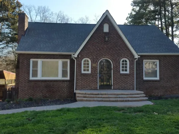 5717 Woodale Dr, Knoxville, TN 37912