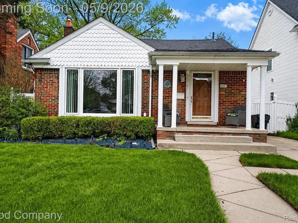 2957 Royal Ave, Berkley, MI 48072