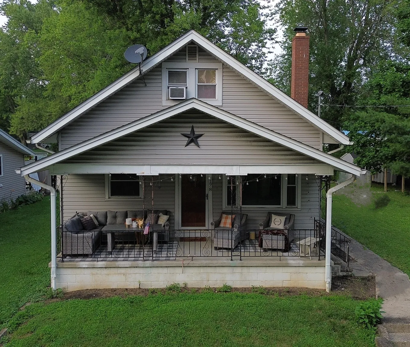 178 E Granville St photo 1