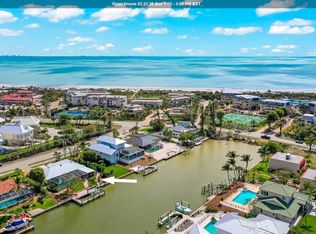 821 Lindgren Blvd, Sanibel, FL 33957