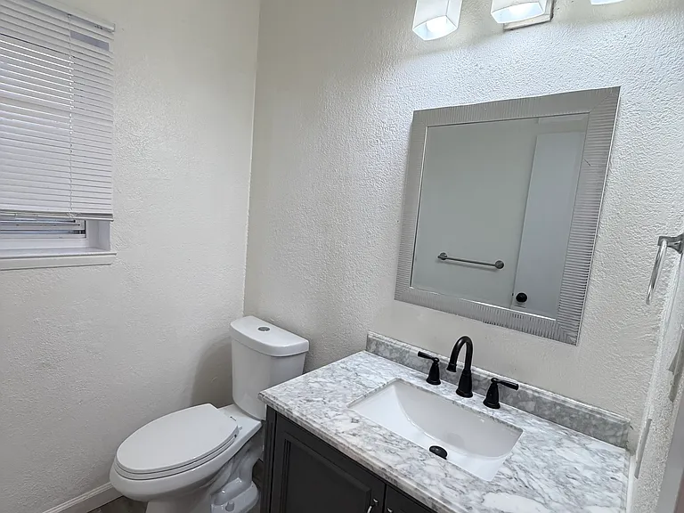 234 5th Ave #9 — Photo 8
