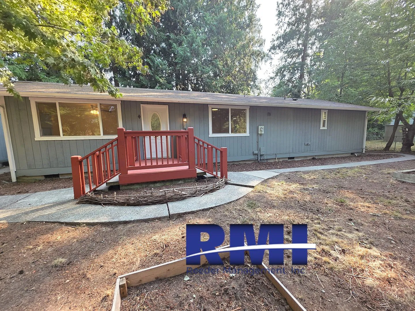 2 Bedroom Oasis with a Bonus — Photo 1