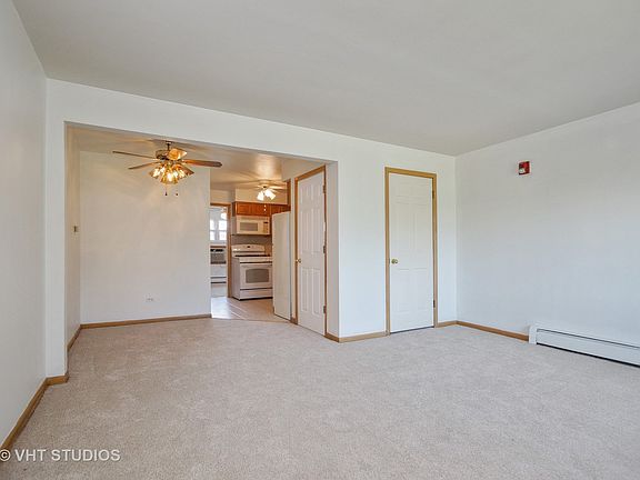 3rd image of 13 King Arthur Ct APT 15