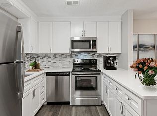 Aurora, Charlotte, NC 28205