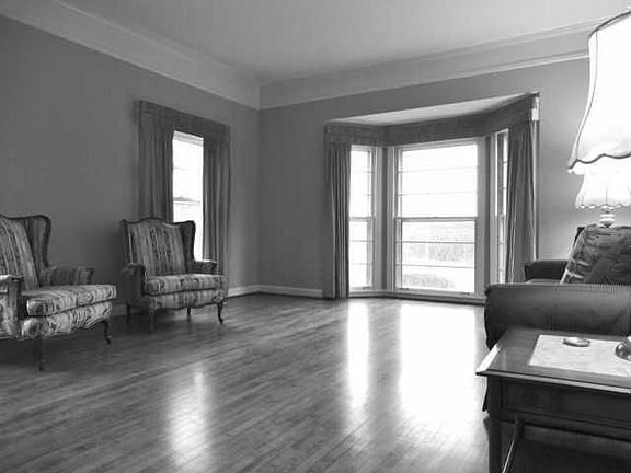 3rd image of 2311 Revere Pl