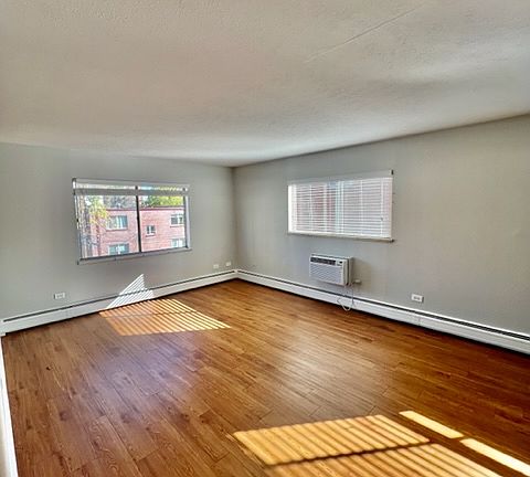 2nd image of 234 N Logan St APT 303