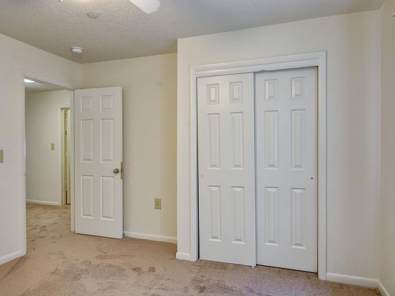 5th image of 131 W Moreell Cir