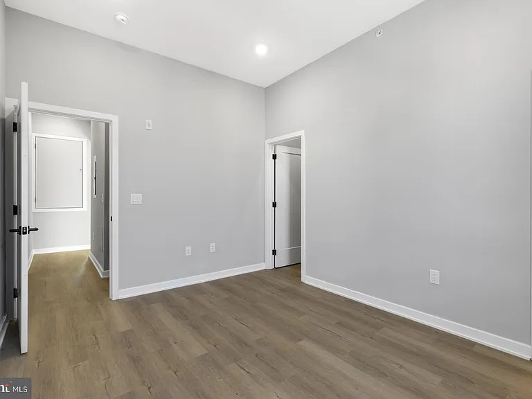919 N 15th St #3 — Photo 18