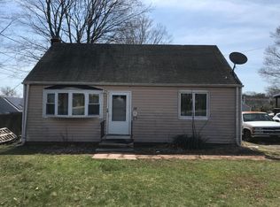 14 Country Club Rd, New Britain, CT 06053