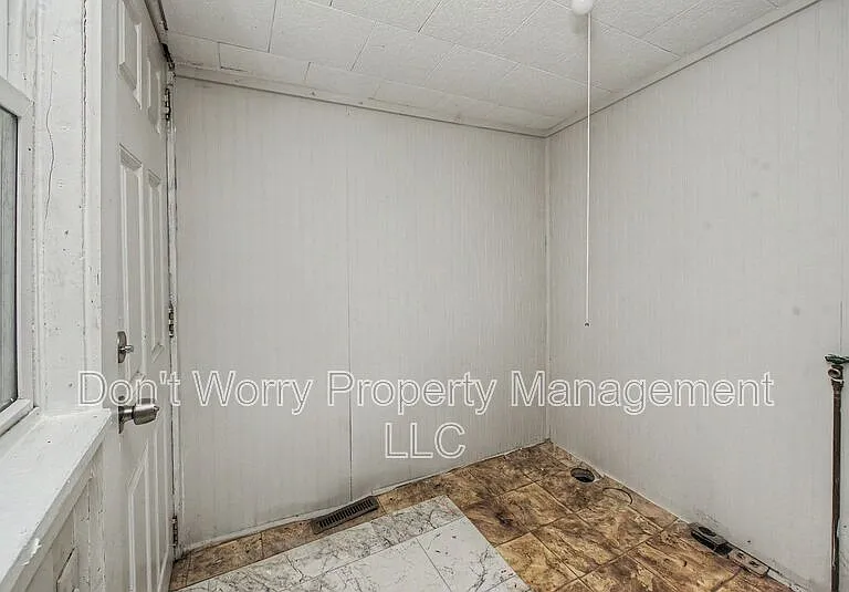 4106 Lexwin Ave — Photo 9