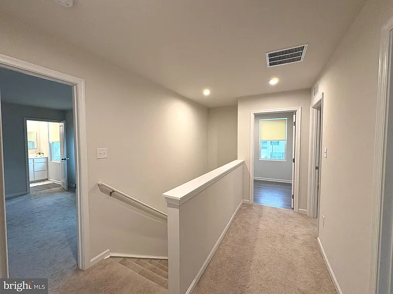 27003 Greenleaf Dr — Photo 6