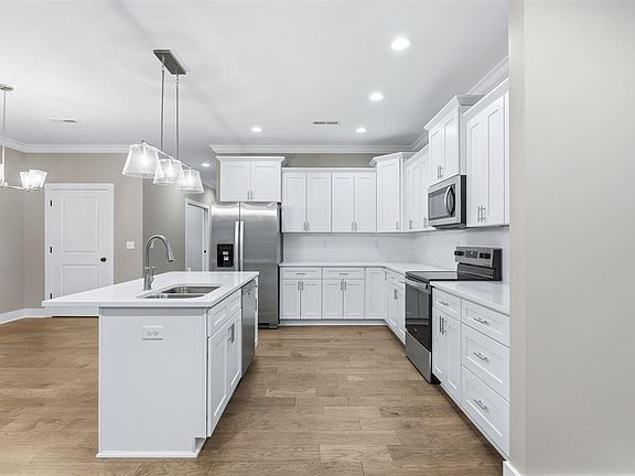 5th image of 512 Old Lovers Ln Unit 811