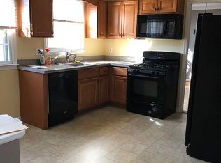 921 Pickett Ln, Newark, DE 19711