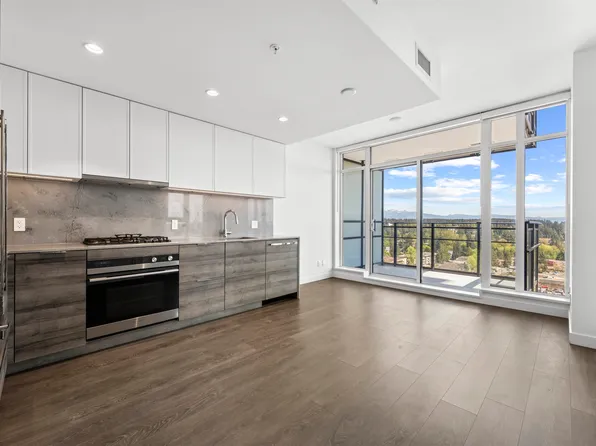 1045 Austin Ave #1203, Coquitlam, BC V3K 3P5