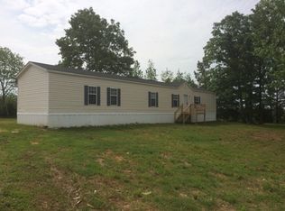 2478 Juno Bargerton Rd, Lexington, TN 38351