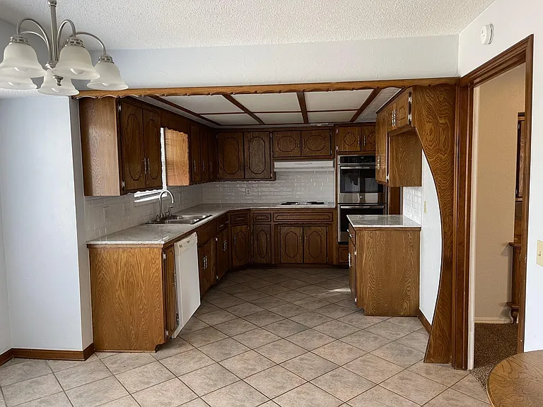 6209 NW 83rd St — Photo 30