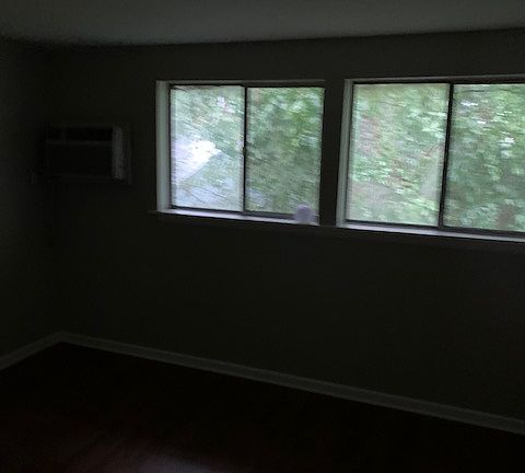 3rd image of 135 N Lincolnway #5B