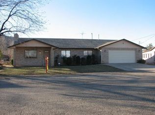 33 W 300 S, Hurricane, UT 84737