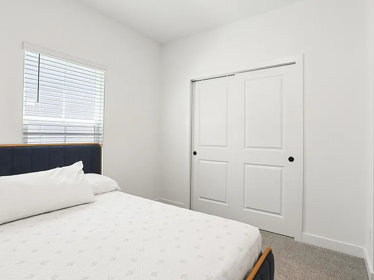 130 Kingswood Cir — Photo 33