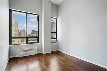 Rented by Julien Aractingi, LREB