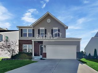 1395 Apple Farm Dr, Amelia, OH 45102