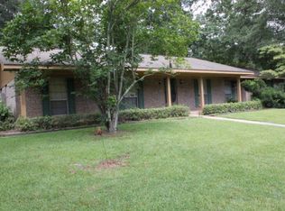 2300 Shadybrook Ln, Dothan, AL 36303