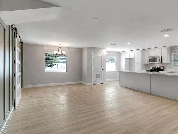 3rd image of 1151 55th Ave S