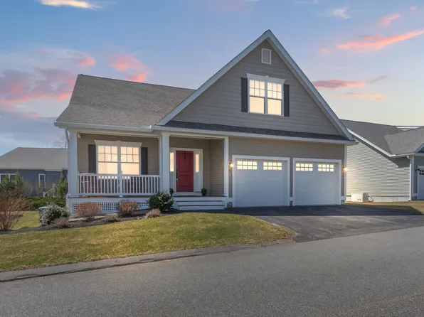 9 Catalpa Road, Salem, NH 03079