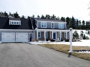 78 Crimson Harvest Dr, Kingston, MA 02364