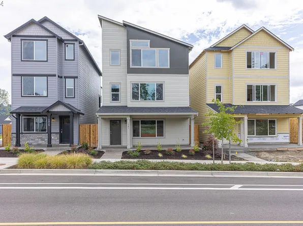 1501 N Chehalis Ln, Newberg, OR 97132