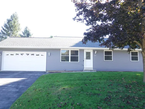 105 Douglas COURT, Saint Nazianz, WI 54232