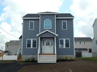 428 Smith St, Fall River, MA 02721
