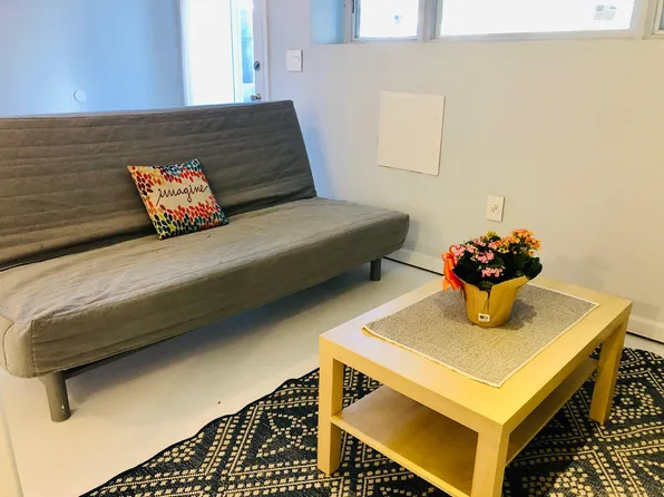 732 Kenyon St NW #2, Washington, DC 20010