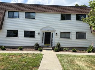 26 Hulls Hwy #26, Southport, CT 06890
