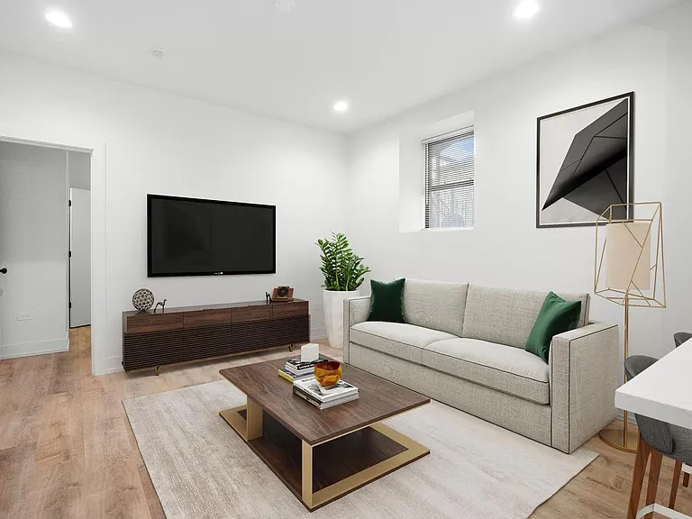 2219 N Hamilton Ave #6 — Photo 6