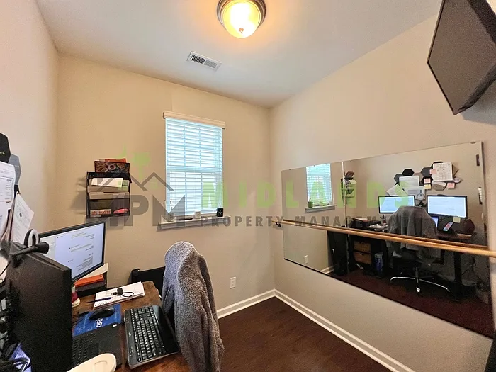 612 Calypso Ct — Photo 15