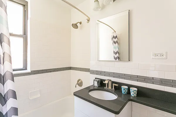 Rented by Compass | media 14