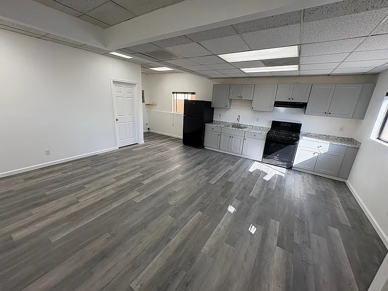 741 Olive Ave #B — Photo 6