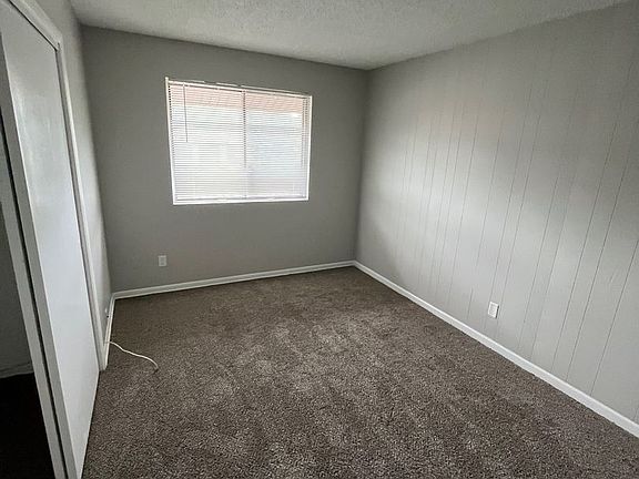 4th image of 2332 N Cotner Blvd #11
