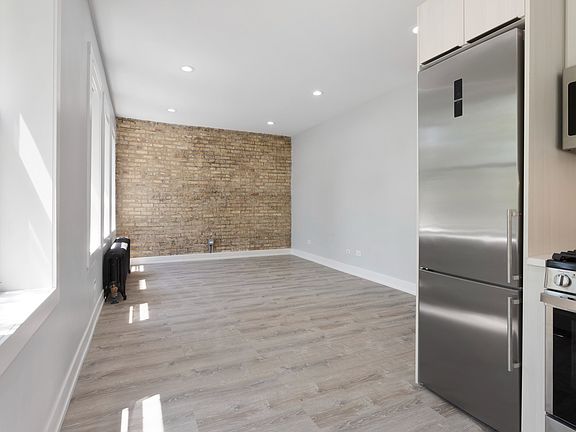 4th image of 1310 W Birchwood Ave #1
