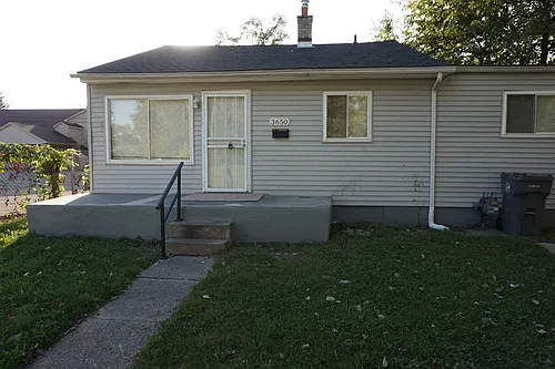 3650 Isabelle St Photo 1