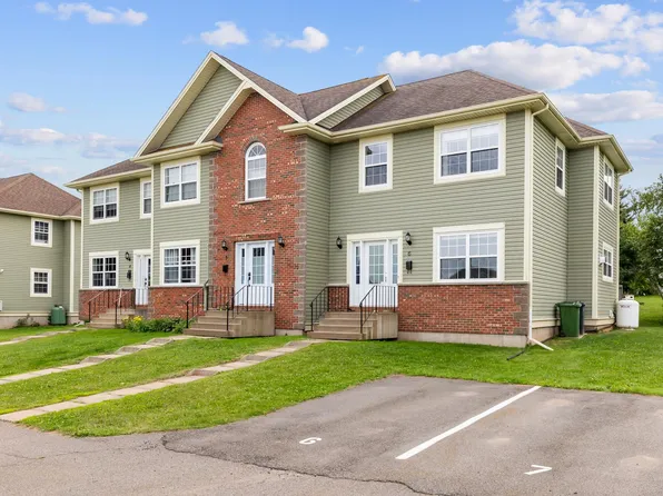 6 Edgeview Ct, Stratford, PE C1B 0H8