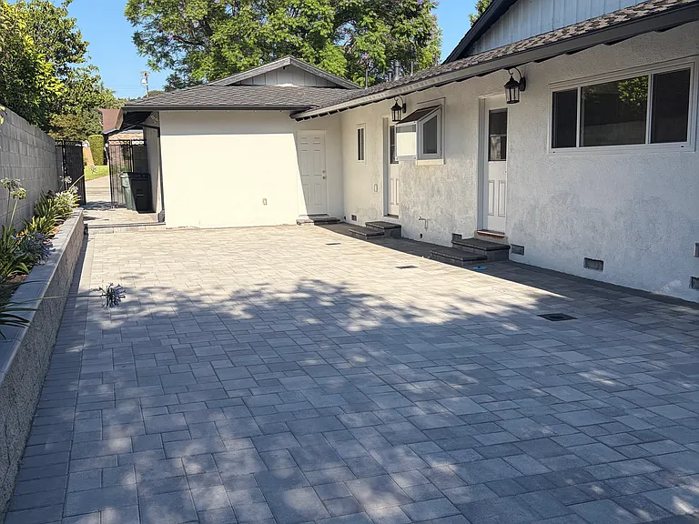 205 N Hacienda Ave — Photo 25