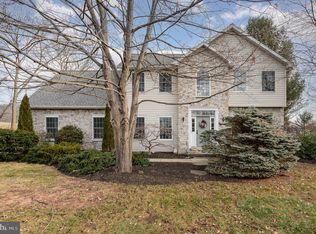 204 Alanthia Ln, Etters, PA 17319