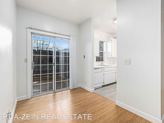 4th image of 515 Van Buren Ave #11701829
