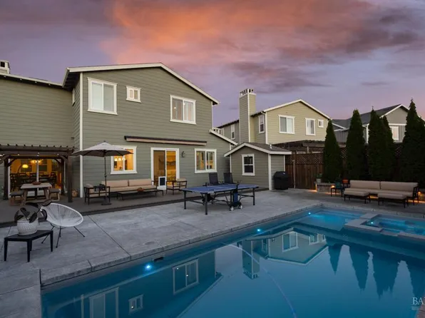 280 Pacific Heights Drive, Santa Rosa, CA 95403