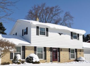 1022 Hialeah Dr, Racine, WI 53402