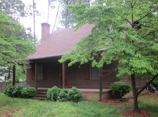 156 Hatton Ave, Kilmarnock, VA 22482